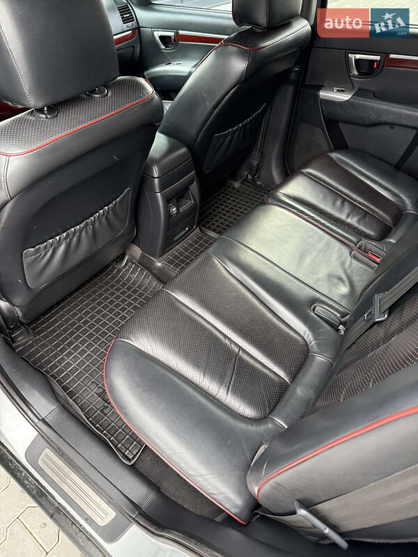 Позашляховик / Кросовер Hyundai Santa FE 2007 в Володимирі