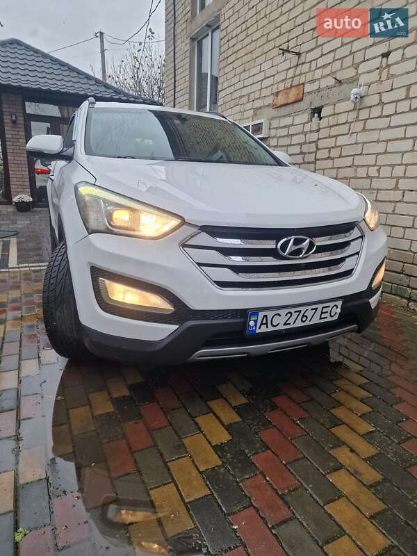 Позашляховик / Кросовер Hyundai Santa FE 2014 в Горохові