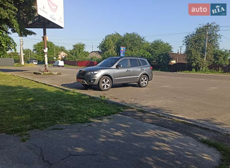 Позашляховик / Кросовер Hyundai Santa FE 2012 в Броварах