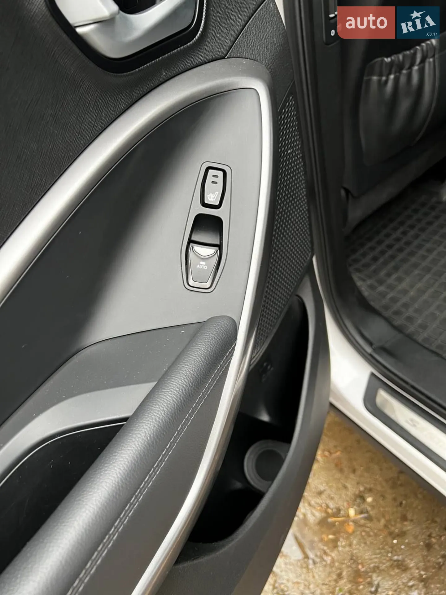 2014 Hyundai Santa Fe - мініатюра 13