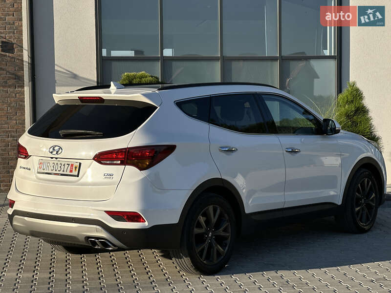 Внедорожник / Кроссовер Hyundai Santa FE 2016 в Тернополе