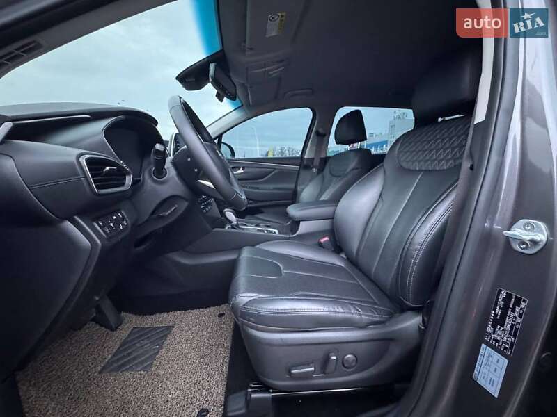 Внедорожник / Кроссовер Hyundai Santa FE 2018 в Киеве