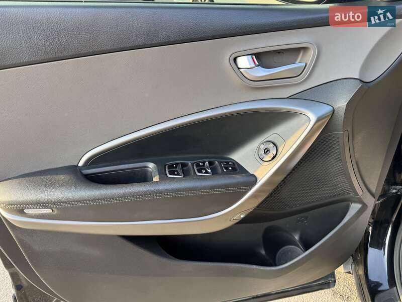 Внедорожник / Кроссовер Hyundai Santa FE 2017 в Днепре фото 10 Внедорожник / Кроссовер Hyundai Santa FE 2017 в Днепре