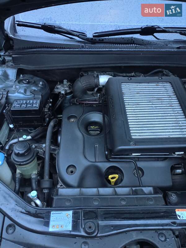 Внедорожник / Кроссовер Hyundai Santa FE 2007 в Корце