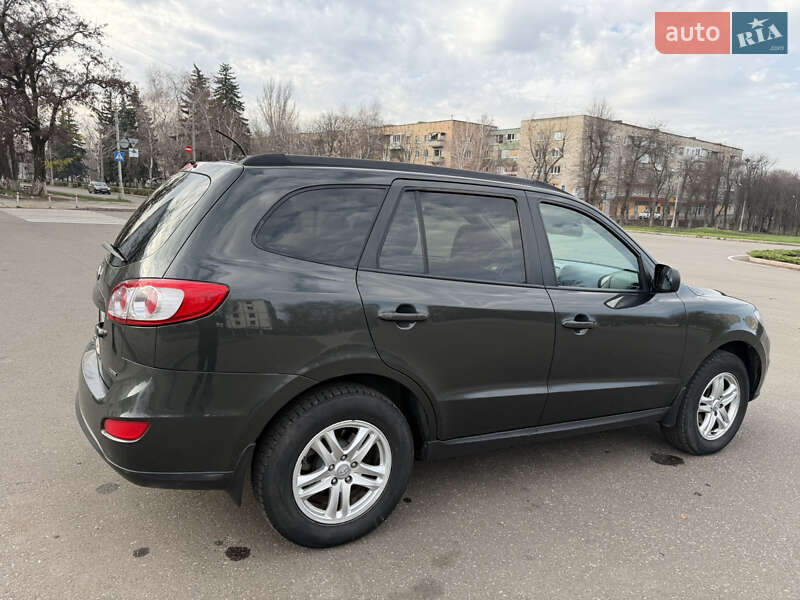 Внедорожник / Кроссовер Hyundai Santa FE 2012 в Краматорске