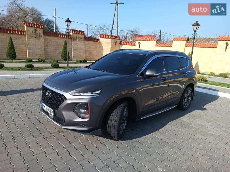 Внедорожник / Кроссовер Hyundai Santa FE 2018 в Измаиле фото 19 Внедорожник / Кроссовер Hyundai Santa FE 2018 в Измаиле