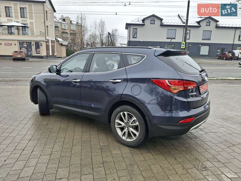 Внедорожник / Кроссовер Hyundai Santa FE 2015 в Ивано-Франковске