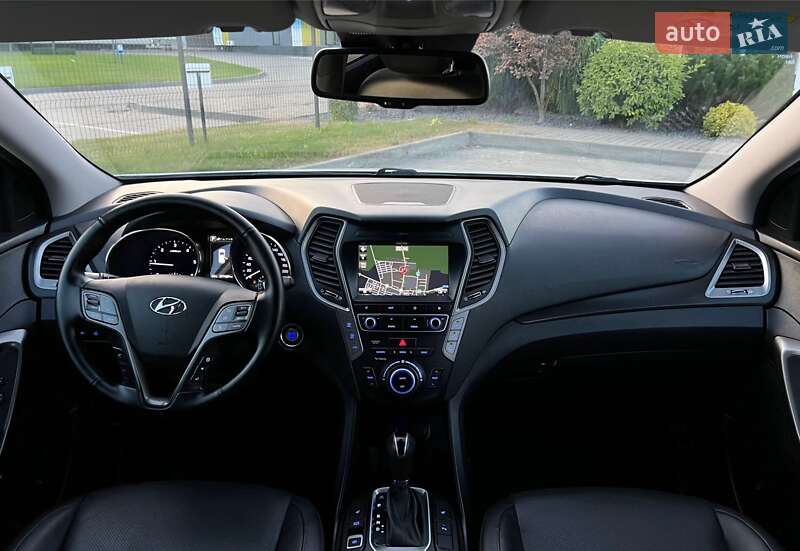 Позашляховик / Кросовер Hyundai Santa FE 2015 в Березному