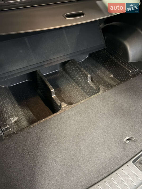 Внедорожник / Кроссовер Hyundai Santa FE 2021 в Киеве