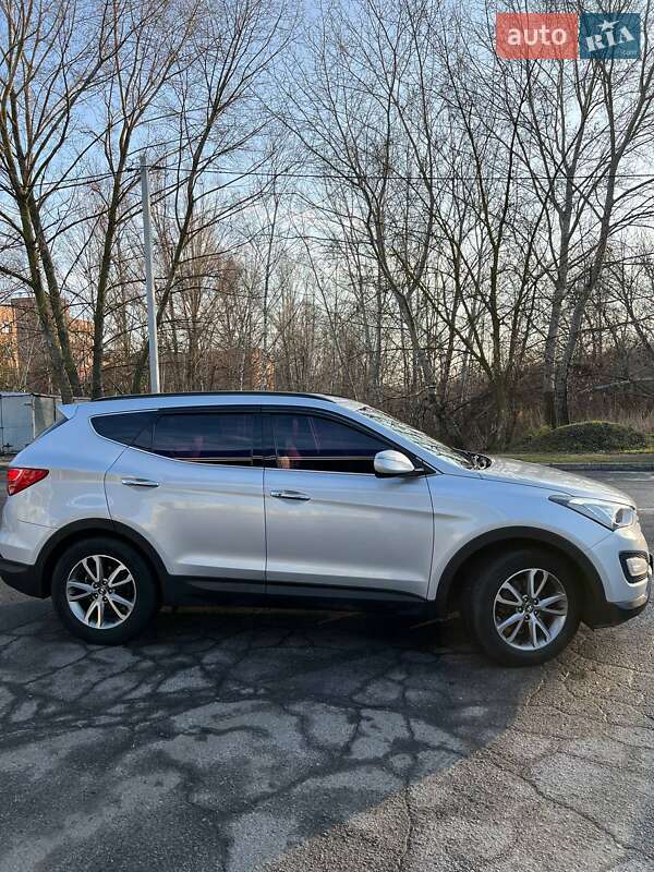 Внедорожник / Кроссовер Hyundai Santa FE 2014 в Полтаве