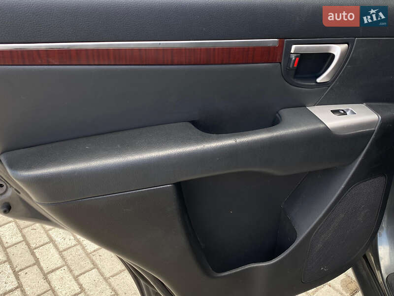 Внедорожник / Кроссовер Hyundai Santa FE 2009 в Ровно