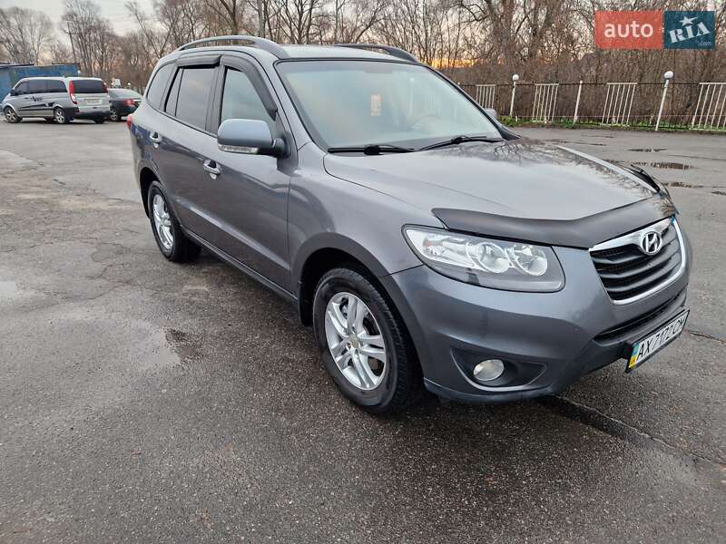 Внедорожник / Кроссовер Hyundai Santa FE 2011 в Харькове