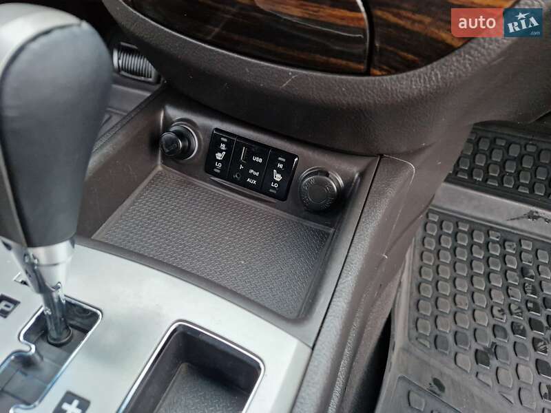 Внедорожник / Кроссовер Hyundai Santa FE 2011 в Харькове