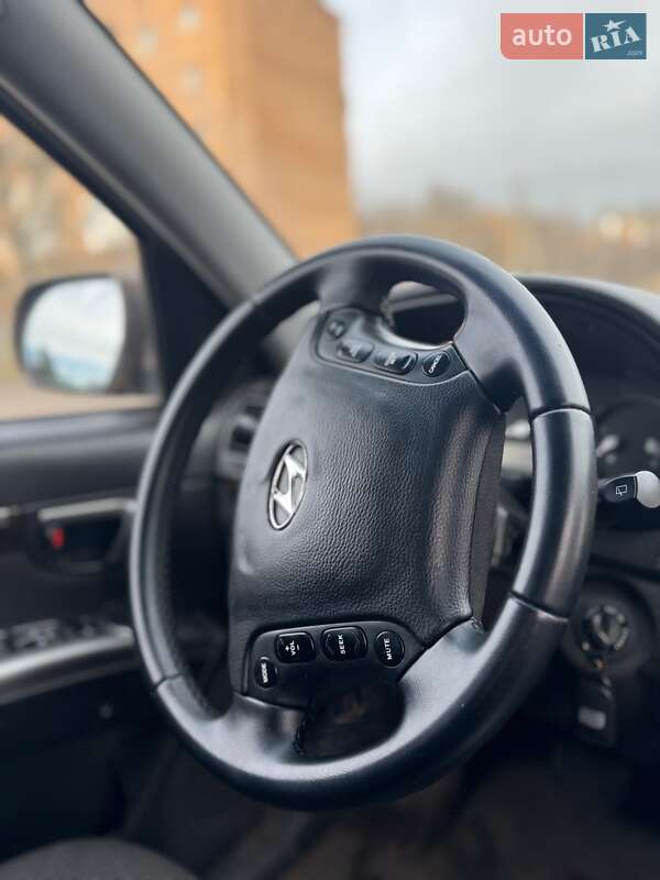 Позашляховик / Кросовер Hyundai Santa FE 2011 в Нових Санжарах