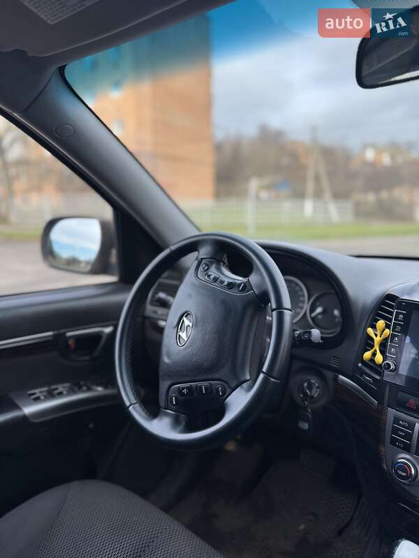 Позашляховик / Кросовер Hyundai Santa FE 2011 в Нових Санжарах