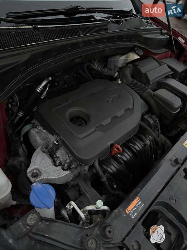 Внедорожник / Кроссовер Hyundai Santa FE 2016 в Ровно