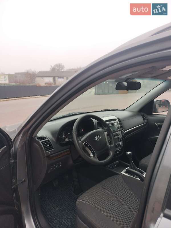 Внедорожник / Кроссовер Hyundai Santa FE 2010 в Ровно фото 8 Внедорожник / Кроссовер Hyundai Santa FE 2010 в Ровно