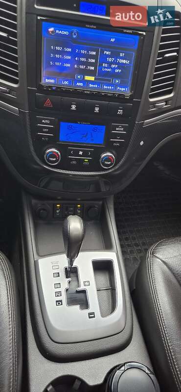 Внедорожник / Кроссовер Hyundai Santa FE 2011 в Днепре фото 9 Внедорожник / Кроссовер Hyundai Santa FE 2011 в Днепре