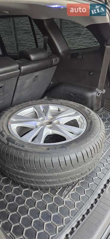 Внедорожник / Кроссовер Hyundai Santa FE 2011 в Днепре фото 15 Внедорожник / Кроссовер Hyundai Santa FE 2011 в Днепре