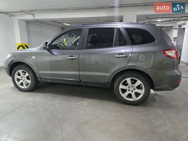 Внедорожник / Кроссовер Hyundai Santa FE 2007 в Черновцах