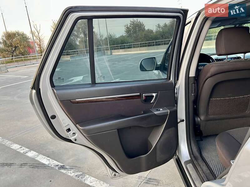Внедорожник / Кроссовер Hyundai Santa FE 2012 в Киеве фото 27 Внедорожник / Кроссовер Hyundai Santa FE 2012 в Киеве