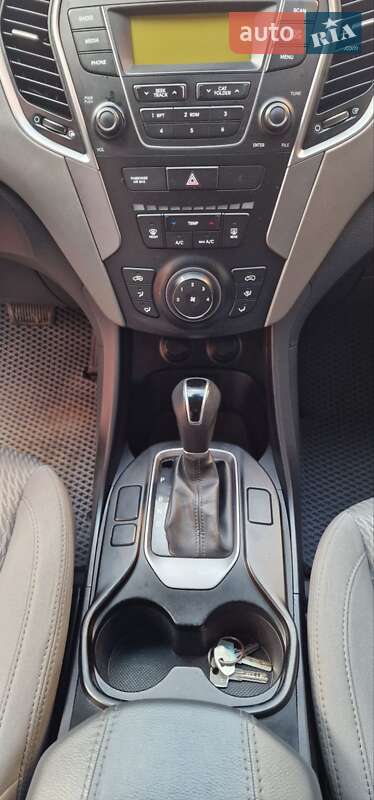 Внедорожник / Кроссовер Hyundai Santa FE 2015 в Одессе