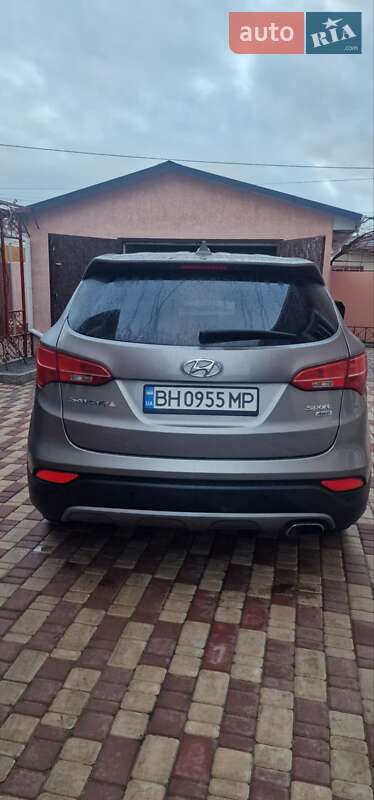 Внедорожник / Кроссовер Hyundai Santa FE 2015 в Одессе