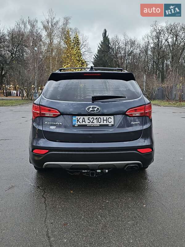 Внедорожник / Кроссовер Hyundai Santa FE 2015 в Киеве