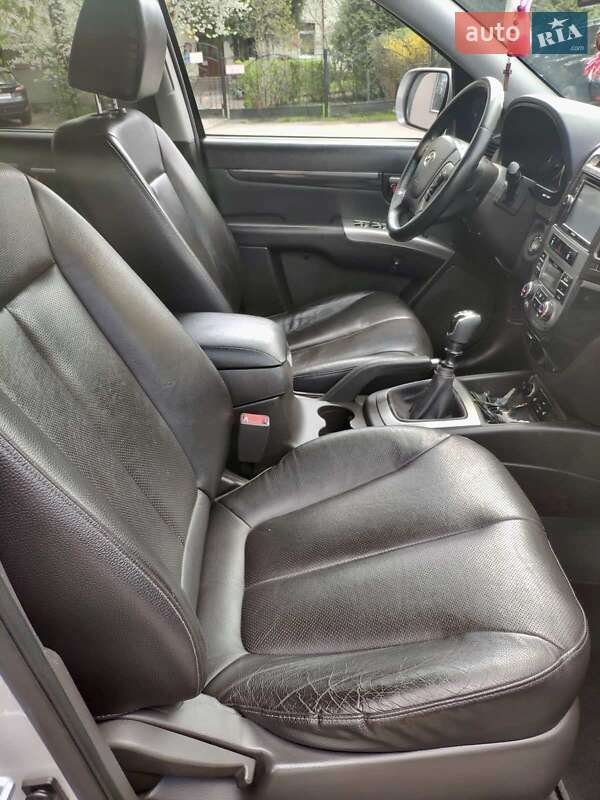 Внедорожник / Кроссовер Hyundai Santa FE 2011 в Ивано-Франковске