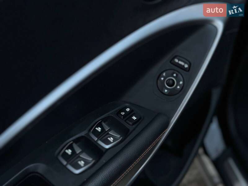 Внедорожник / Кроссовер Hyundai Santa FE 2014 в Одессе фото 10 Внедорожник / Кроссовер Hyundai Santa FE 2014 в Одессе