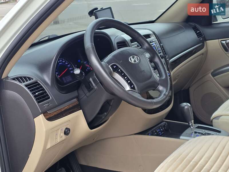 Внедорожник / Кроссовер Hyundai Santa FE 2011 в Днепре