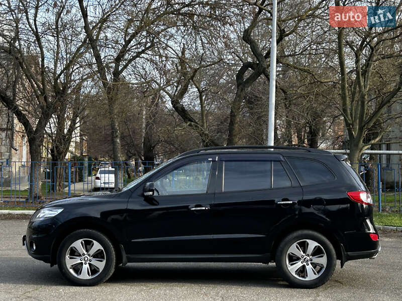 Внедорожник / Кроссовер Hyundai Santa FE 2012 в Николаеве
