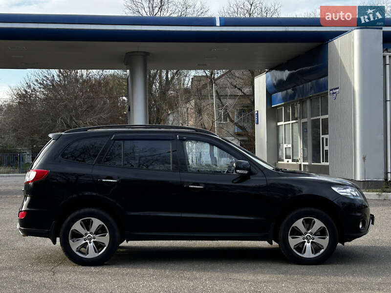 Внедорожник / Кроссовер Hyundai Santa FE 2012 в Николаеве