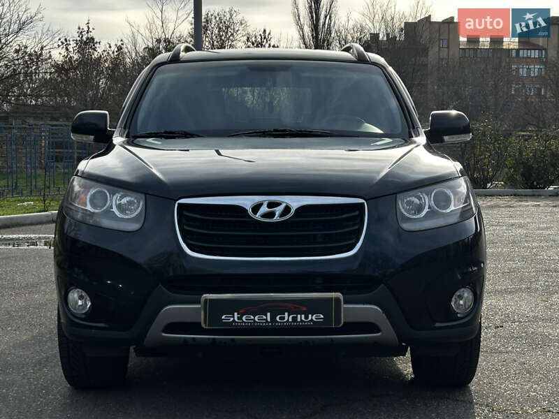 Внедорожник / Кроссовер Hyundai Santa FE 2012 в Николаеве