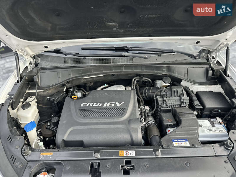 Внедорожник / Кроссовер Hyundai Santa FE 2017 в Виннице