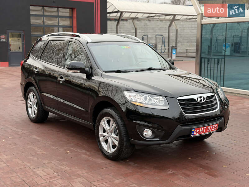 Внедорожник / Кроссовер Hyundai Santa FE 2010 в Ровно