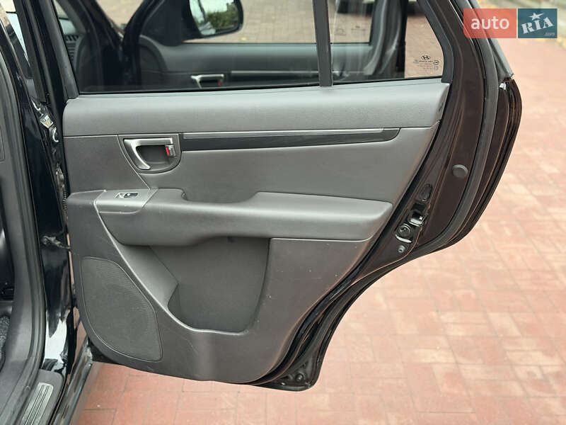 Внедорожник / Кроссовер Hyundai Santa FE 2010 в Ровно