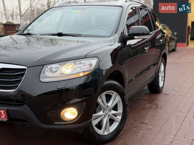 Внедорожник / Кроссовер Hyundai Santa FE 2010 в Ровно