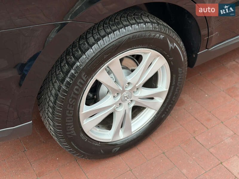 Внедорожник / Кроссовер Hyundai Santa FE 2010 в Ровно