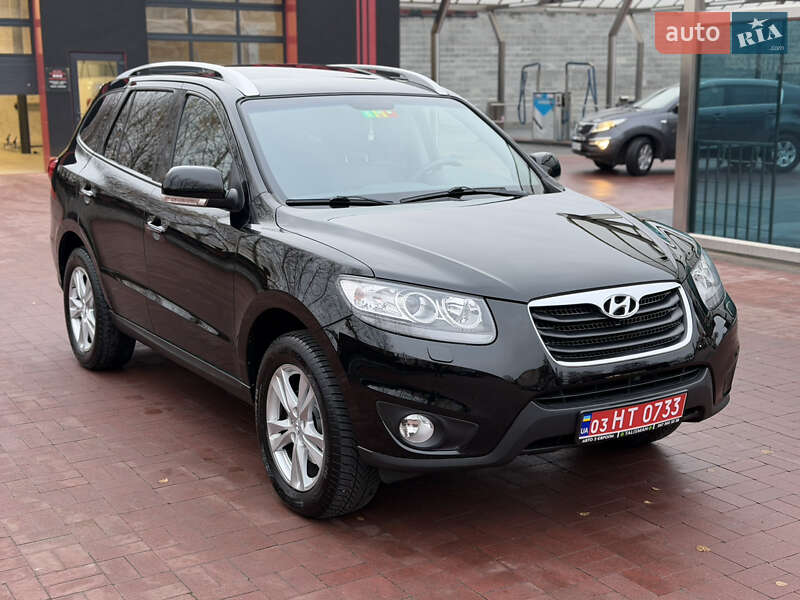 Внедорожник / Кроссовер Hyundai Santa FE 2010 в Ровно