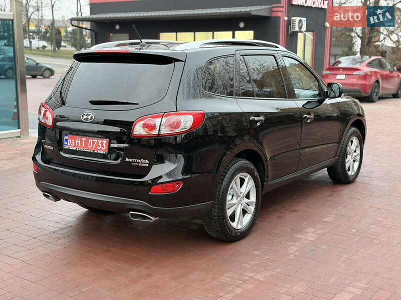 Внедорожник / Кроссовер Hyundai Santa FE 2010 в Ровно