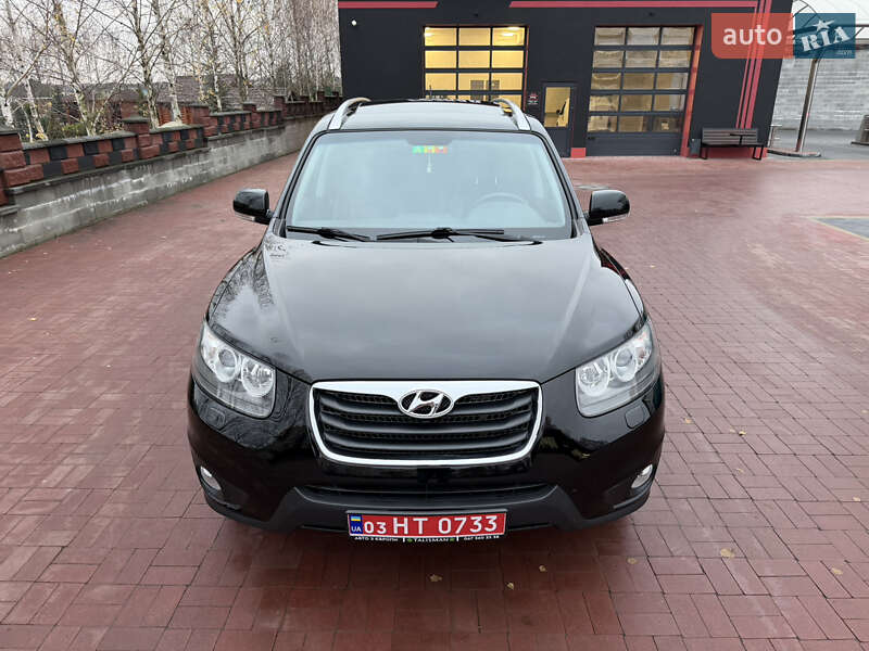 Внедорожник / Кроссовер Hyundai Santa FE 2010 в Ровно