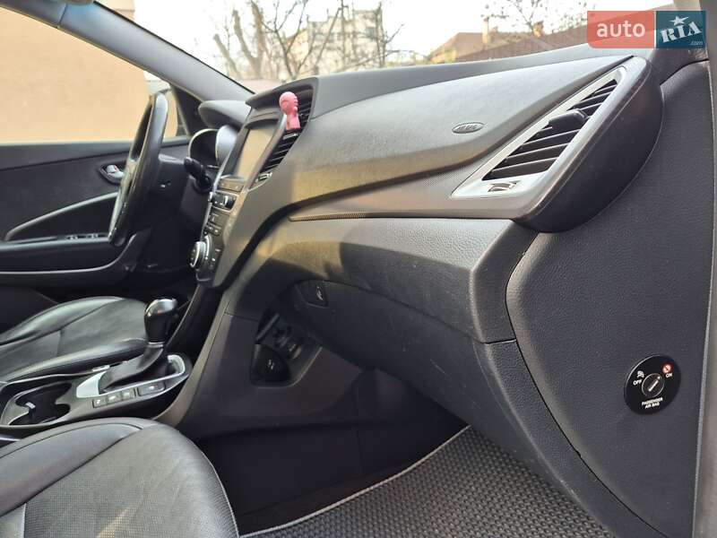 Позашляховик / Кросовер Hyundai Santa FE 2016 в Чернівцях фото 17 Позашляховик / Кросовер Hyundai Santa FE 2016 в Чернівцях