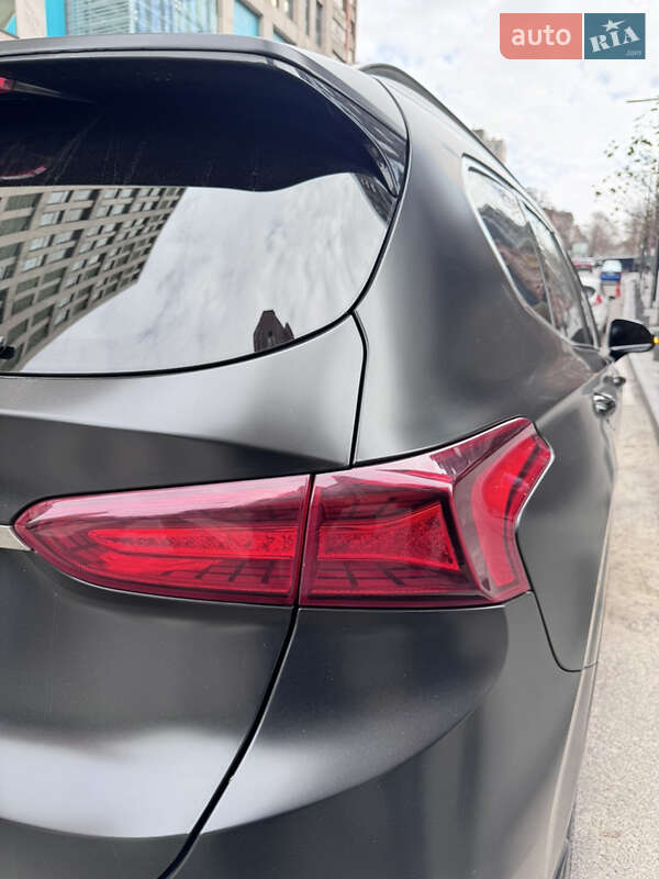 Внедорожник / Кроссовер Hyundai Santa FE 2018 в Днепре