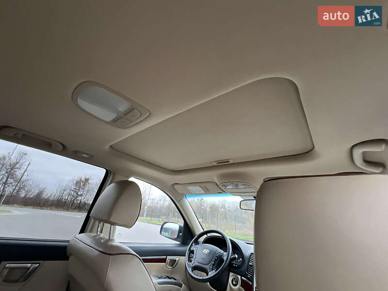 Позашляховик / Кросовер Hyundai Santa FE 2009 в Луцьку