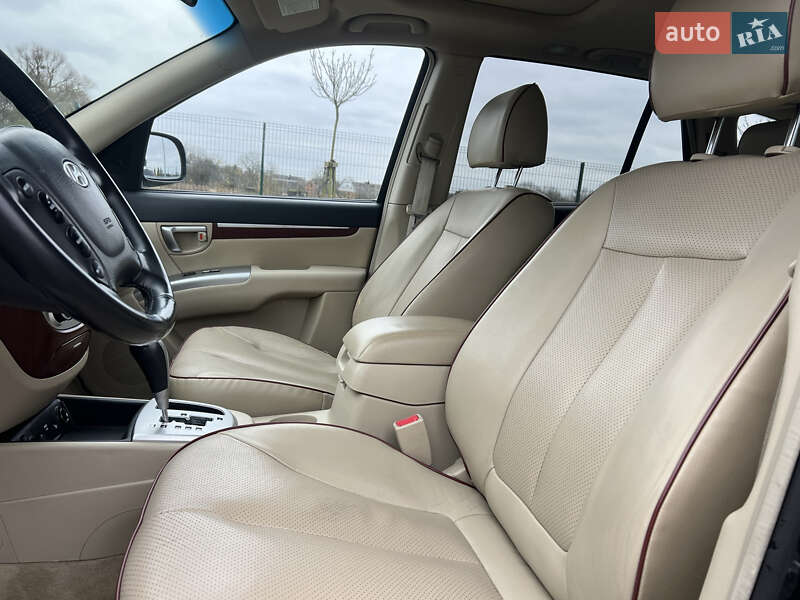 Позашляховик / Кросовер Hyundai Santa FE 2009 в Луцьку