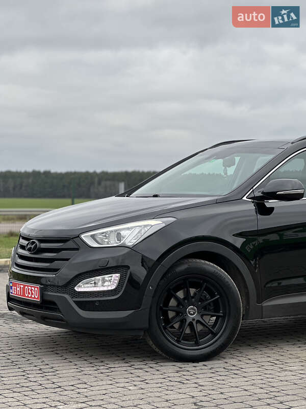 Внедорожник / Кроссовер Hyundai Santa FE 2014 в Радивилове