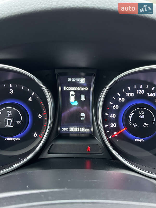 Внедорожник / Кроссовер Hyundai Santa FE 2014 в Радивилове