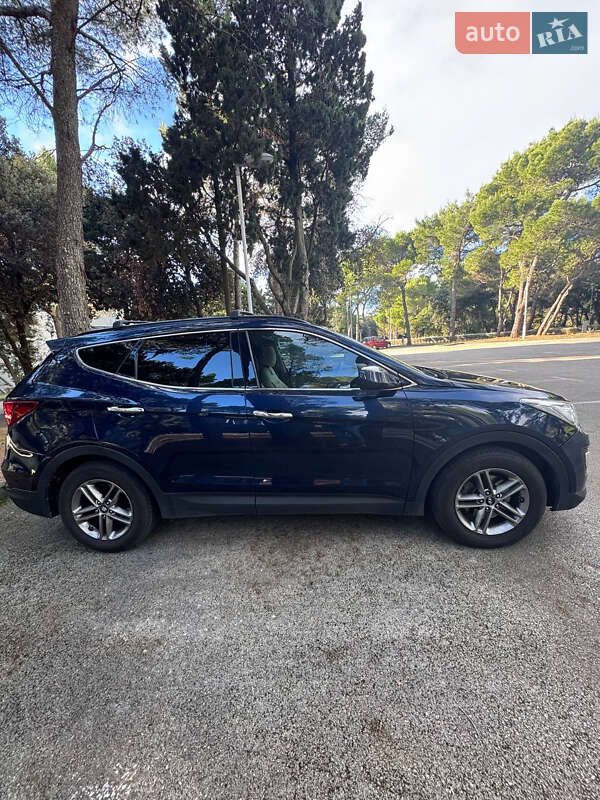 Позашляховик / Кросовер Hyundai Santa FE 2016 в Києві