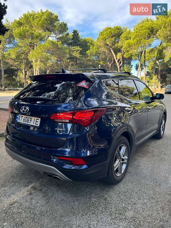 Позашляховик / Кросовер Hyundai Santa FE 2016 в Києві